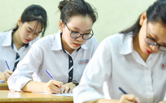 Đề xuất chỉ thi tốt nghiệp 2 môn bắt buộc