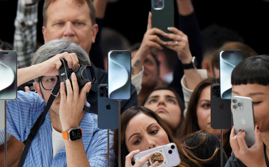 Smartphone Huawei vượt qua iPhone tại Trung Quốc