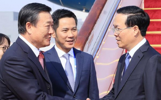 Chủ tịch nước đến Bắc Kinh, bắt đầu tham dự Diễn đàn cấp cao 'Vành đai và Con đường'