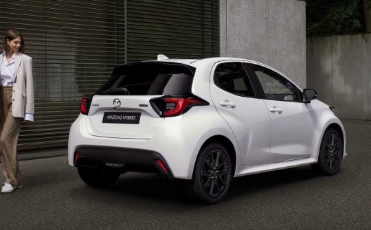 Mazda 2 facelift 2024: Mẫu hatchback cỡ nhỏ đã có thêm bản hybrid