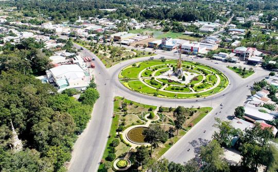 Trà Vinh hướng tới phát triển trung tâm năng lượng sạch và kinh tế biển hiện đại