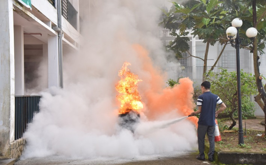 Công ty Nhôm Đắk Nông diễn tập chữa cháy và cứu nạn, cứu hộ