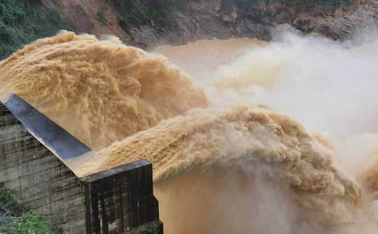 Mực nước hồ thủy điện ngày 19/10: Hồ Đak Mi 4 tăng vận hành để hạ mực nước về cao trình cao nhất trước lũ