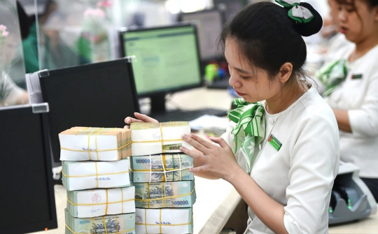 22 ngân hàng hạ lãi suất tiết kiệm, chỉ còn 3 ngân hàng giữ mốc 6% kỳ hạn 6 tháng, 9 tháng