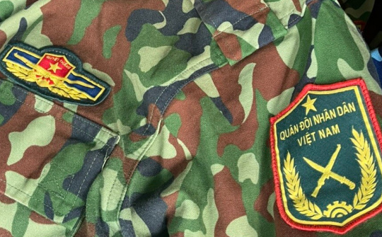 Xử phạt cơ sở tàng trữ trái phép quân tư trang Quân đội nhân dân Việt Nam