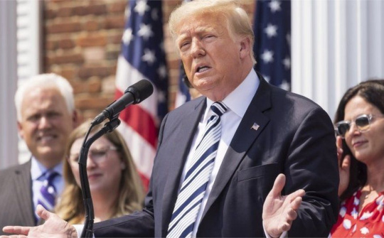 Quốc tế nổi bật: Ông Donald Trump lại tiếp tục “vạ miệng”