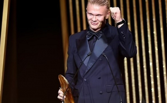 Haaland, Bellingham dẫn đầu các giải thưởng phụ tại Quả bóng Vàng 2023