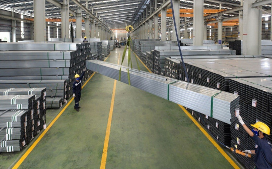 Giá thép hôm nay 31/10: Thị trường thép dẹt Việt Nam tiếp tục ảm đạm