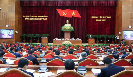 Thông cáo báo chí ngày làm việc thứ tư của Hội nghị Trung ương 8