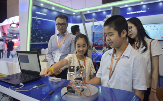 Mô hình quản trị nhân sự tương lai: Sự hợp tác giữa con người và trí tuệ nhân tạo