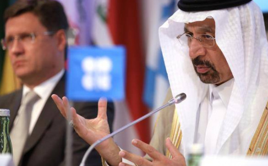 Giá xăng dầu hôm nay 6/10: Đà lao dốc vẫn chưa dừng bất chấp OPEC+ siết nguồn cung