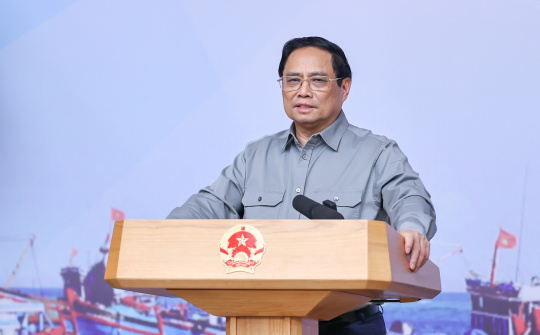 Tổng kiểm tra, rà soát tàu cá, quyết liệt chống khai thác IUU