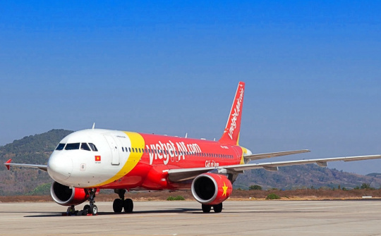 Ngân hàng HDBank (HDB) có thể vừa thu về 800 tỷ từ việc thoái vốn khỏi Vietjet Air (VJC)