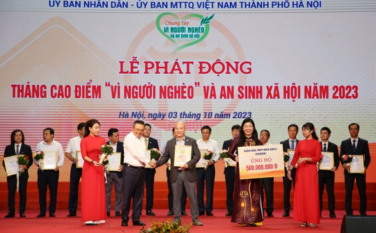 SeABank trao 500 triệu đồng ủng hộ Tháng cao điểm “Vì người nghèo và an sinh xã hội"