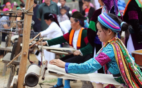 Bồi dưỡng kỹ năng thương mại cho thương nhân miền núi