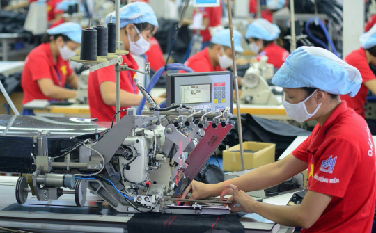 Triển vọng ngành dệt may 2024 - Lạc quan trong thận trọng