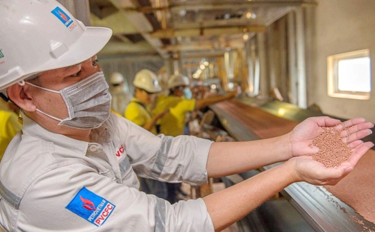 Đạm Cà Mau (DCM): Lãi ròng sẽ bật tăng kể từ quý 4/2023, chi phí khí có thể giảm mạnh