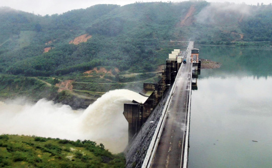 Mực nước hồ thủy điện ngày 2/11: Mực nước hồ chứa Nam Trung Bộ tăng cao