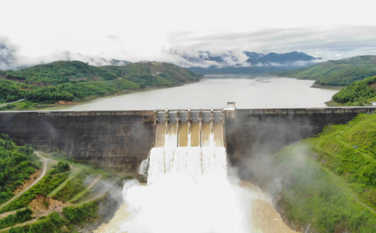 Mực nước hồ thủy điện ngày 3/11: Hồ Sông Tranh 2 cắt giảm 87 triệu m3 lũ cho hạ du