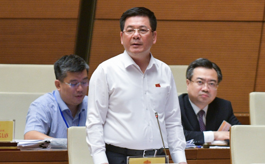 Bộ trưởng Nguyễn Hồng Diên phát biểu về phát triển điện mặt trời