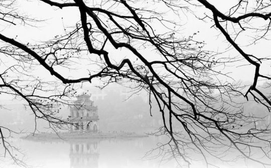 Thời tiết hôm nay ngày 10/11/2023: Hà Nội trời lạnh, TP. Hồ Chí Minh trời nắng, Đà Nẵng có mưa rải rác