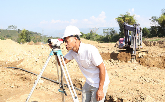 Đốc thúc tiến độ thi công cụm công trình giải tỏa nguồn thủy điện khu vực Tây Bắc