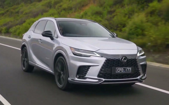 Lexus RX 500h F Sport Performance 2023: Chiếc “chiến mã” dũng mãnh