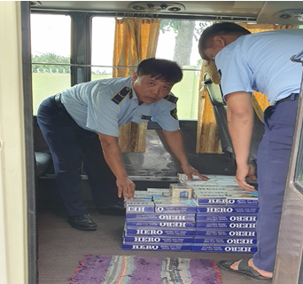 Kiên Giang: Phát hiện gần 1.000 bao thuốc lá điếu nhập lậu trên xe khách