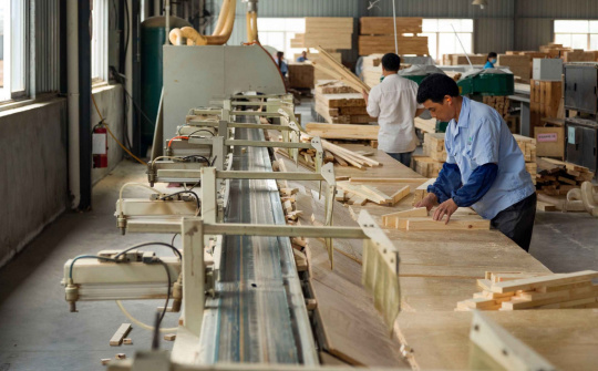 Kết thúc điều tra, Bộ Công Thương chính thức áp thuế chống bán phá giá lên bàn ghế Trung Quốc