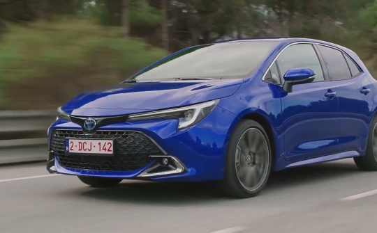 Toyota Corolla hatchback hybrid 2023: Làn gió mới cho thế hệ thứ 12