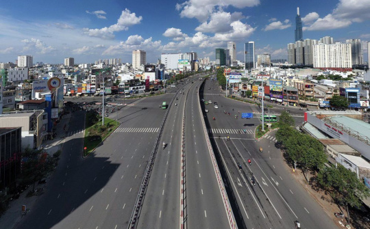 Vai trò của 9 ngành dịch vụ trong tăng trưởng kinh tế thành phố Hồ Chí Minh