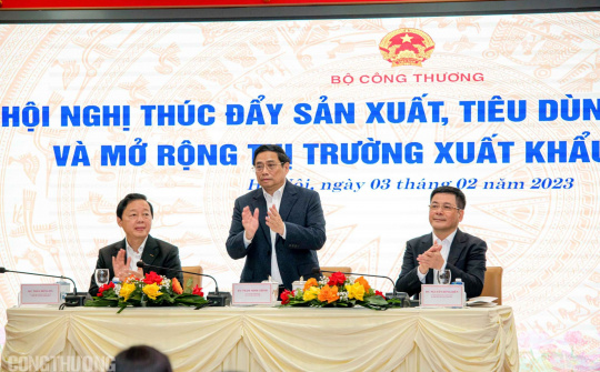 Bộ Công Thương tổ chức Hội nghị thúc đẩy sản xuất tiêu dùng trong nước và mở rộng thị trường xuất khẩu năm 2023