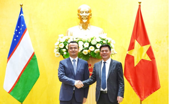 Bộ trưởng Nguyễn Hồng Diên tiếp và làm việc với Bộ trưởng Bộ Đầu tư, Công nghiệp và Thương mại CH Uzbekistan