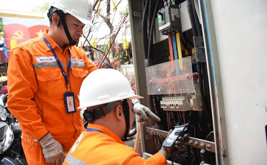 Năm 2023, EVNHANOI đặt mục tiêu tiết kiệm từ 2,2% điện thương phẩm trở lên