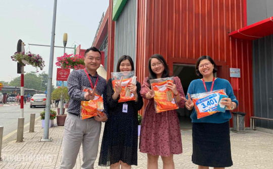 Các vận động viên đã sẵn sàng cho đường chạy vì người tiêu dùng