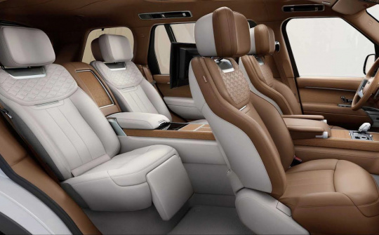 Xem khoang nội thất "hảo hạng" của Range Rover SV 2023