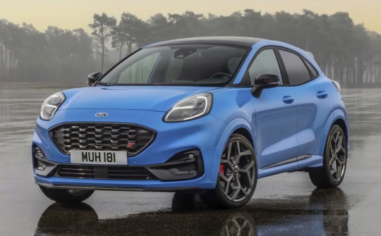 Ford Puma ST Powershift 2023: Mẫu SUV thay thế cho EcoSport bị "khai tử"