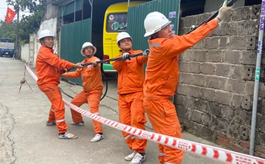 EVNHANOI nỗ lực đảm bảo cung ứng điện an toàn, liên tục năm 2023