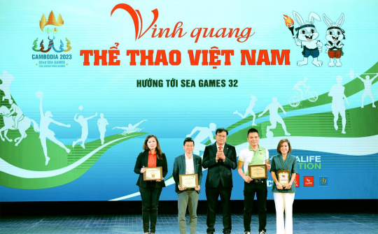 Bia Saigon cam kết thúc đẩy phát triển tài năng trẻ Việt Nam
