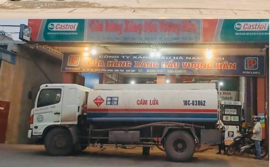 Xử phạt 02 doanh nghiệp 130 triệu đồng do mua bán xăng dầu ngoài hệ thống