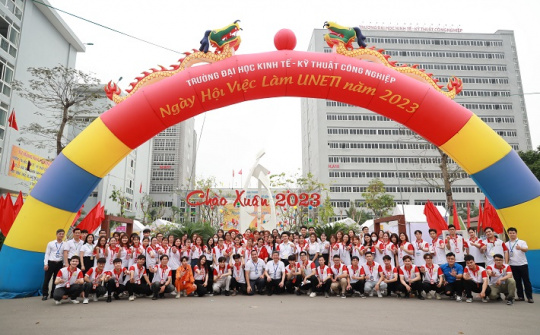 Ngày hội Việc làm UNETI 2023: Mang nhiều cơ hội việc làm đến với sinh viên