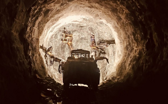 Hoàn thành thông 5.700 mét đường hầm Dự án Nhà máy Thủy điện Ialy mở rộng