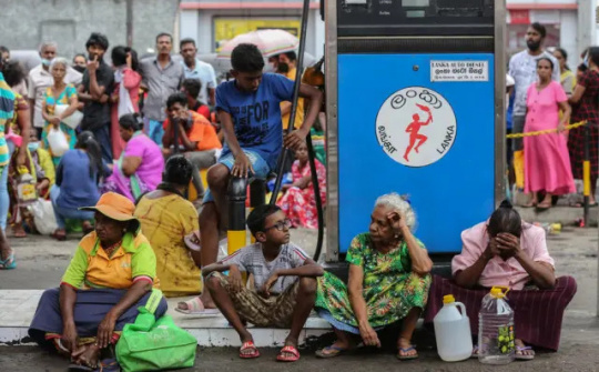 Những nước nào sẽ chịu ảnh hưởng lớn nhất khi giá dầu thô tiến tới ngưỡng 100 USD?