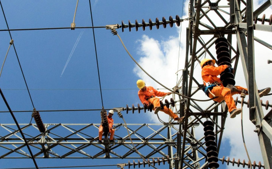 Nỗ lực đảm bảo cung cấp đủ điện cho phát triển kinh tế - xã hội