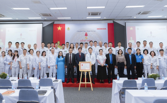 Công đoàn Công ty Honda Việt Nam đón nhận Huân chương Lao động hạng Ba