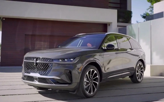 Lincoln Nautilus 2024 ra mắt: Màn hình "Độc - lạ - lớn" nhất phân khúc