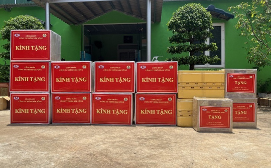 Công ty Nhôm Đắk Nông ủng hộ đồng bào, chiến sỹ Trường Sa