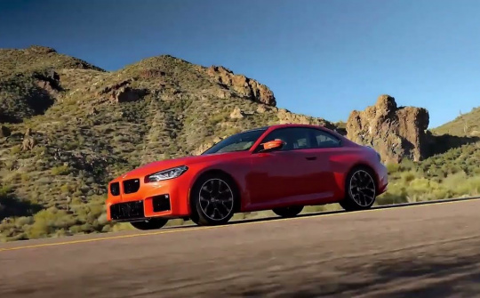 BMW M2 2023: Diện mạo mới, mạnh 453 mã lực