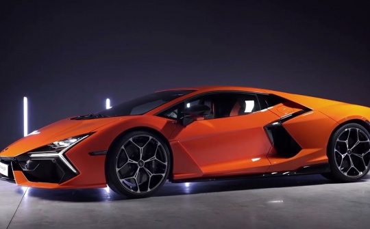 Lamborghini Revuelto - siêu phẩm động cơ V12 PHEV mạnh 1.001 mã lực