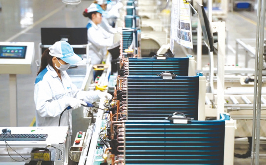 Tập trung tháo gỡ khó khăn cho sản xuất, kinh doanh, thúc đẩy tăng trưởng kinh tế